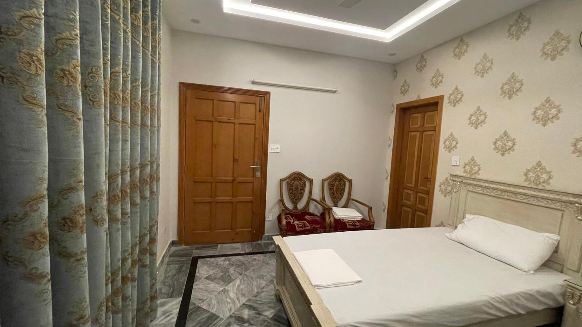 Midways Guest House And Hotels İslamabad Dış mekan fotoğraf