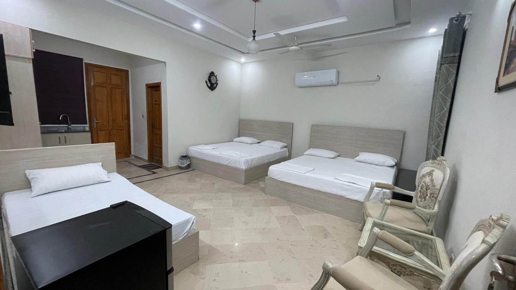 Midways Guest House And Hotels İslamabad Dış mekan fotoğraf