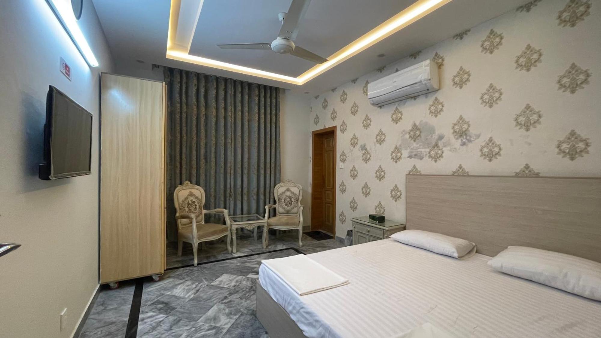 Midways Guest House And Hotels İslamabad Dış mekan fotoğraf