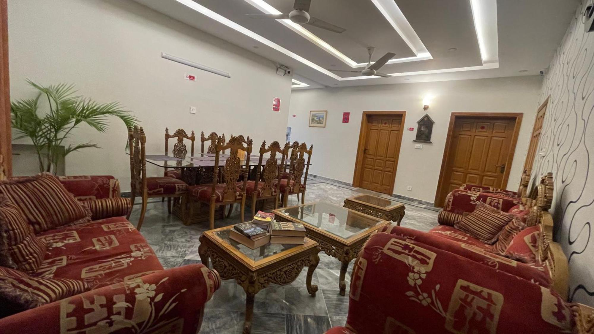 Midways Guest House And Hotels İslamabad Dış mekan fotoğraf