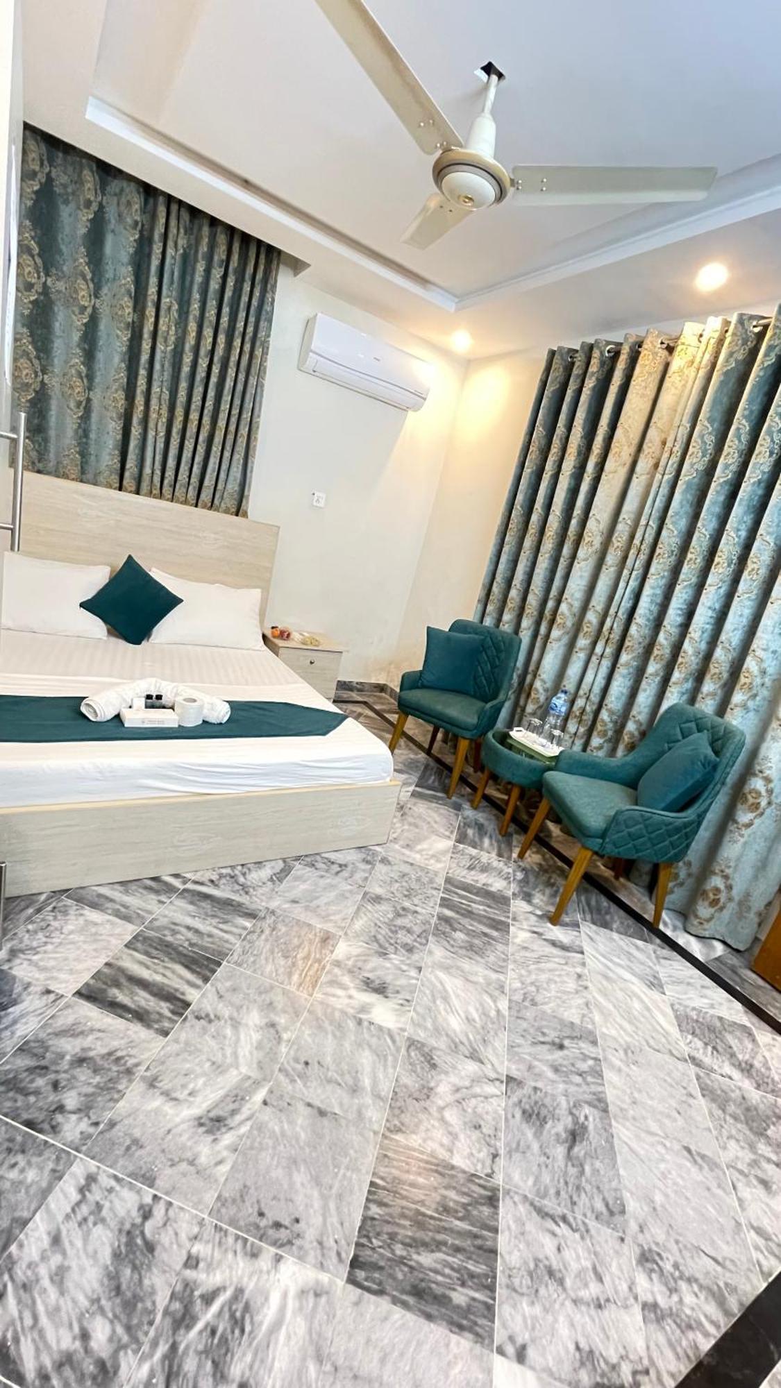 Midways Guest House And Hotels İslamabad Dış mekan fotoğraf