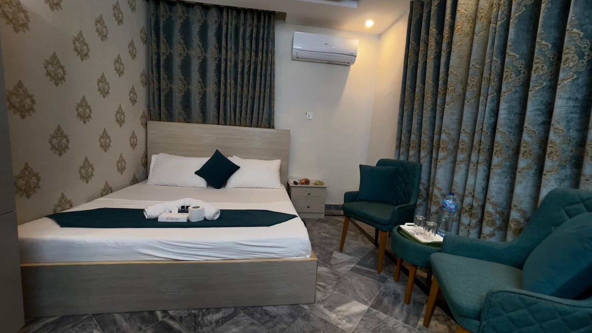 Midways Guest House And Hotels İslamabad Dış mekan fotoğraf