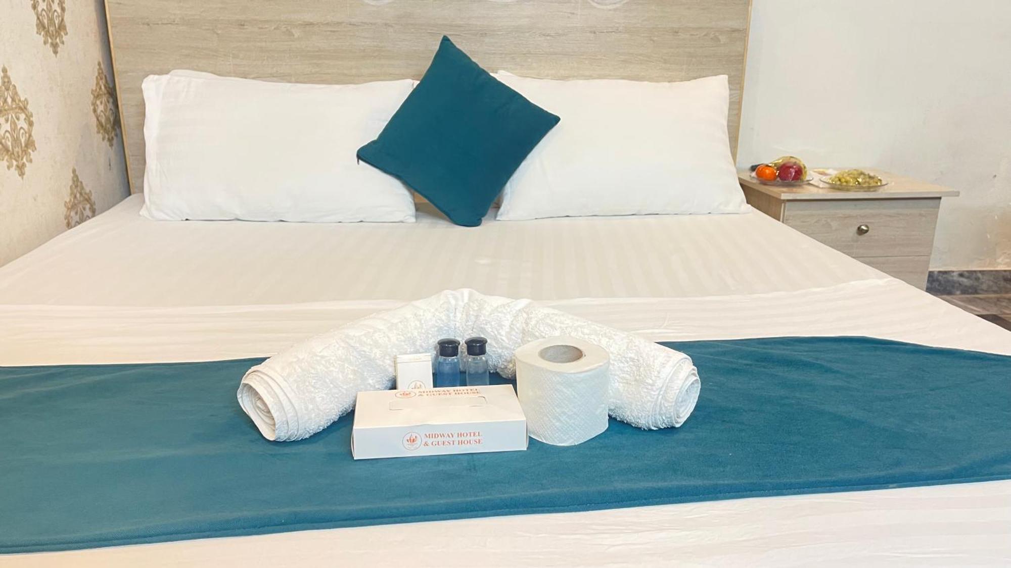Midways Guest House And Hotels İslamabad Dış mekan fotoğraf