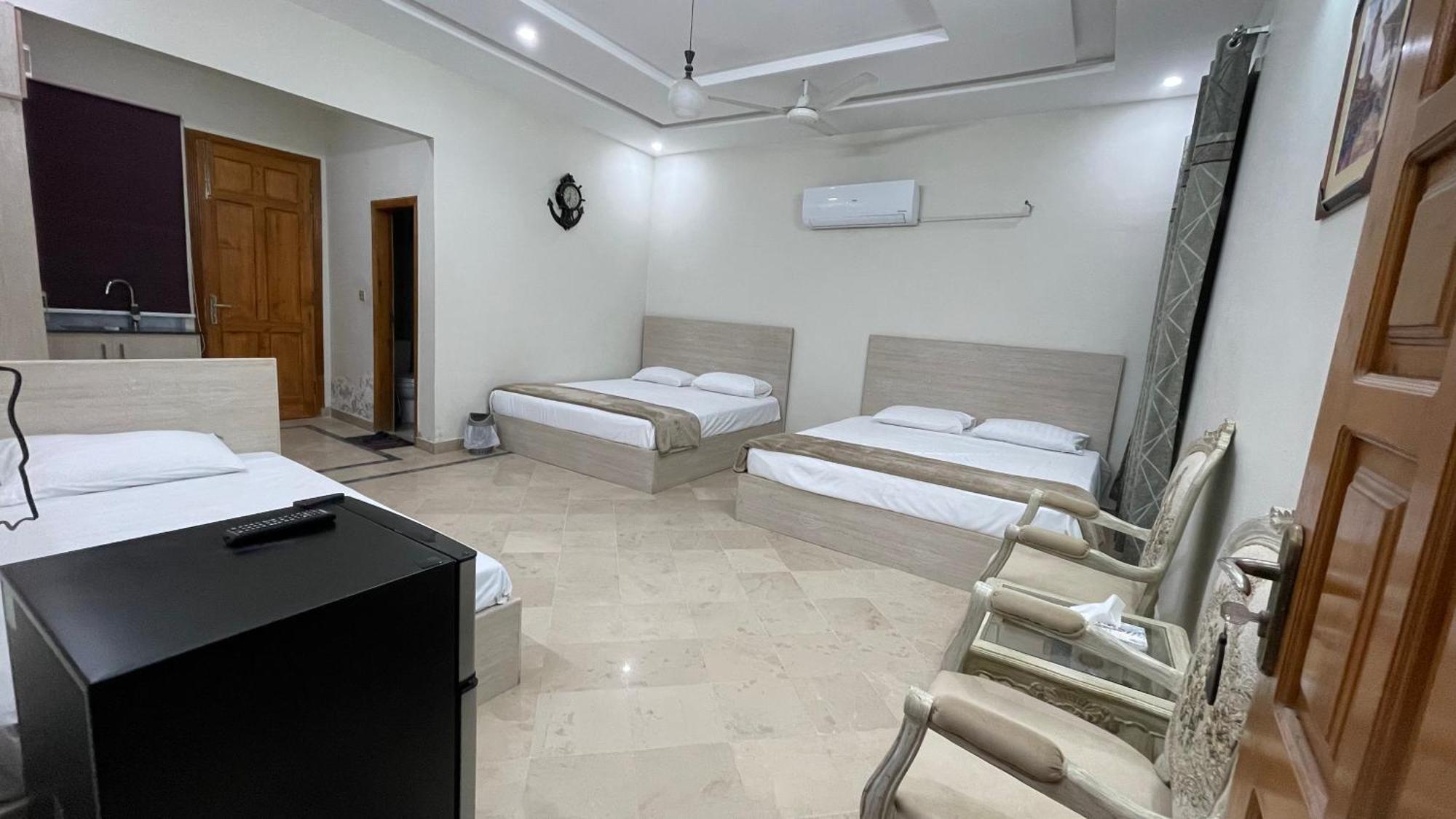 Midways Guest House And Hotels İslamabad Dış mekan fotoğraf