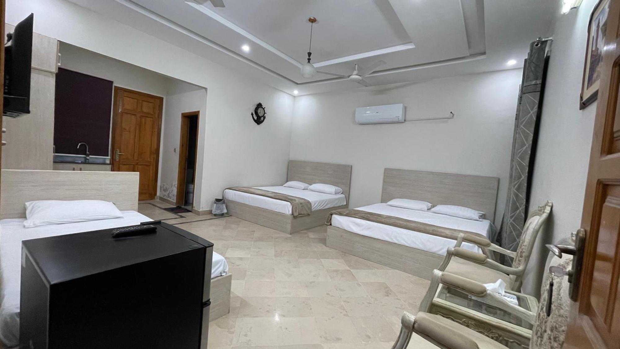 Midways Guest House And Hotels İslamabad Dış mekan fotoğraf